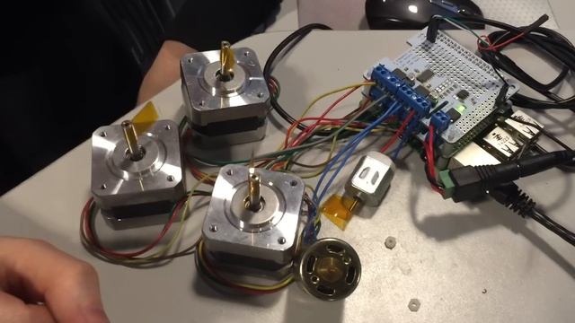 DC+Stepper Motor HAT testing смотреть онлайн