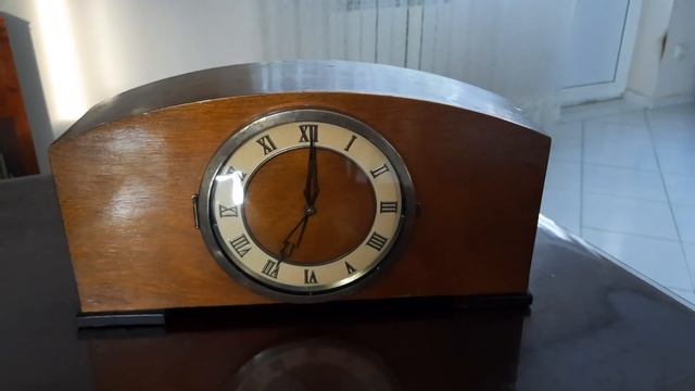 Настольные часы Весна с боем смотреть онлайн