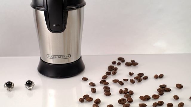 Black & Decker Smartgrind Coffee Maker "Black Pearls" смотреть онлайн