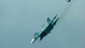 Истребитель упал на людей