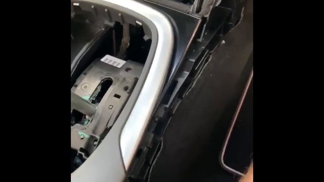 Insignia 2008+ - How to remove the centre console, AC, and audio unit to fix the annoying squeaks смотреть онлайн