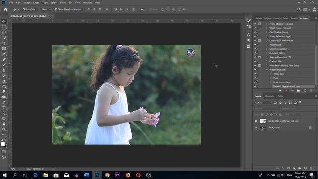 Crop Multiple Images and put watermark Logo at once in Photoshop CC смотреть онлайн