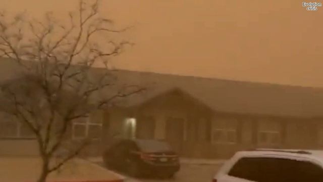 Skies turn orange as Texas dust storm strikes Lubbock with powerful wind смотреть онлайн