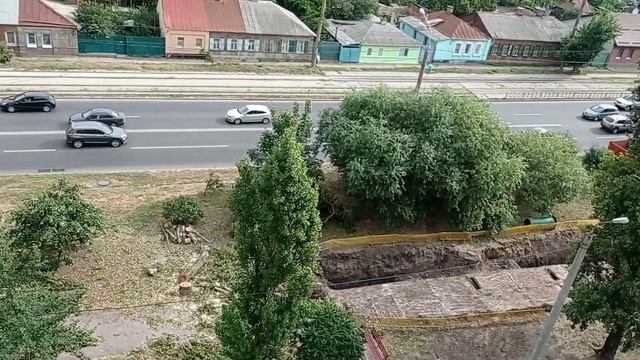 что люди творят... и это у нас на улице... смотреть онлайн