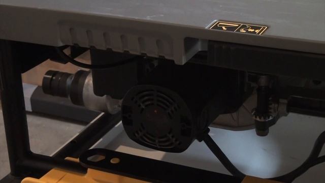 Scie sur table DeWALT 7492, arc électrique смотреть онлайн