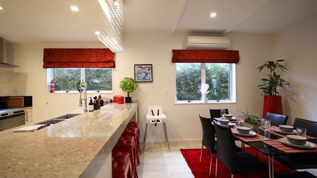 Groovy on Grey | Rotorua смотреть онлайн