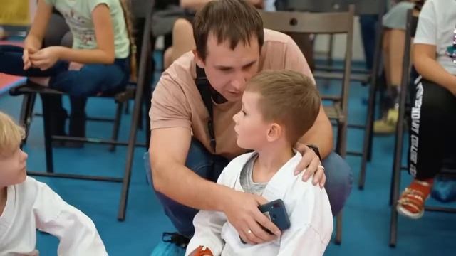 Торжественное вручение дневника КАРАТИСТА?? смотреть онлайн