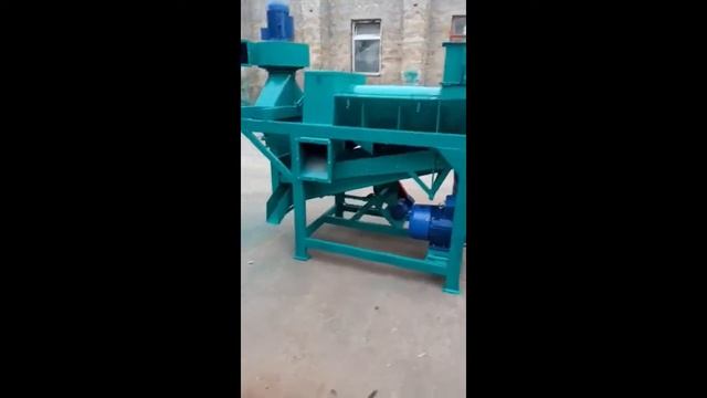 Кукурузолущилка ,Молотилка кукурузных початков, лущилка для кукурузы смотреть онлайн