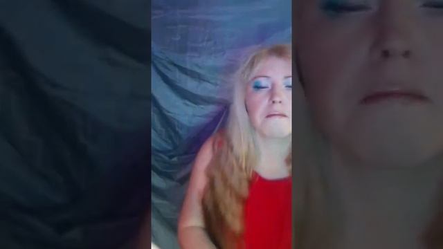 Из Алисы в Шляпника смотреть онлайн