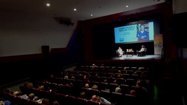 CONFERENCIA CARMEN POSADAS A TRAVÉS DEL ESPEJO. CURSOS DE VERANO LAREDO смотреть онлайн