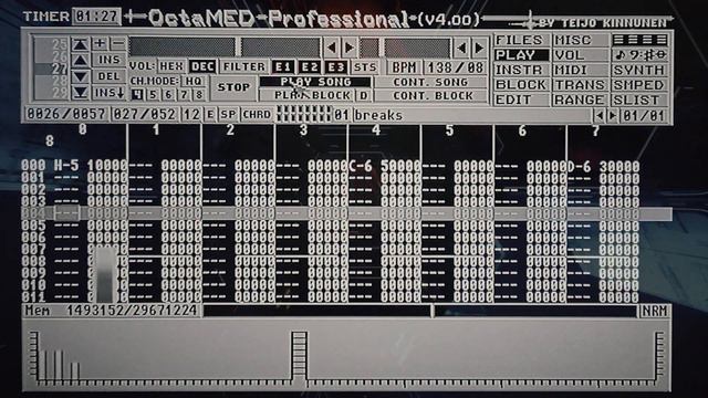 S950 Crunchiness [Akai S950 | Amiga 1200 | OctaMED4] смотреть онлайн