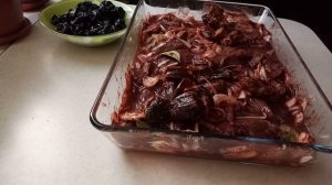КАК ПРИГОТОВИТЬ МЯСО С ЧЕРНОСЛИВОМ? ГОВЯДИНА с черносливом рецепт. Под соусом Ткемали.