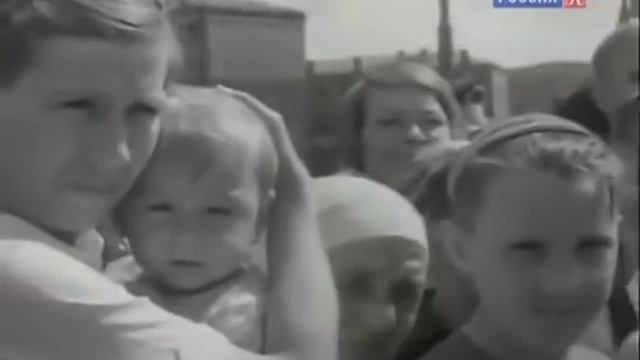 Parade of 60 000 German prisoners of war in the streets of Moscow Under escort 1944 смотреть онлайн