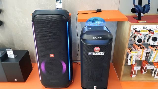 JBL Partybox 710 vs. Sony SRS-XV800 | Bass Test!??? смотреть онлайн