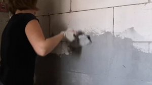 Как  заштукатурить стену !!!