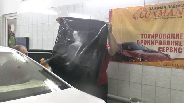 Тонировочная пленка. Тонируем автомобиль. Luxman Люксман смотреть онлайн