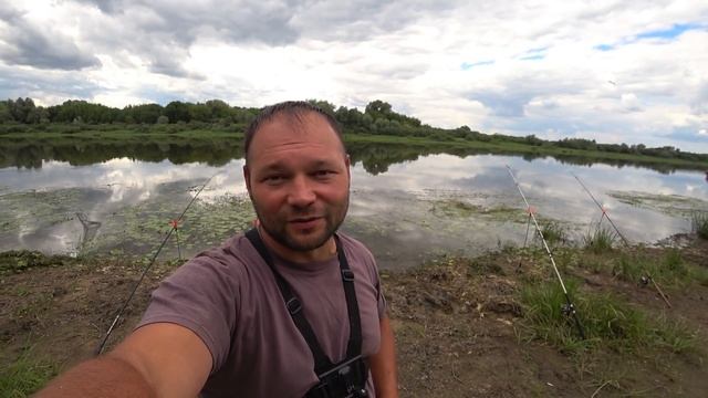 Соседи во всю ловят, а у нас не клюёт! В чём секрет?! Ловля леща на донки! смотреть онлайн