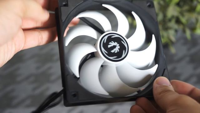 Покраска и моддинг вентиляторов Bitfenix Spectre смотреть онлайн