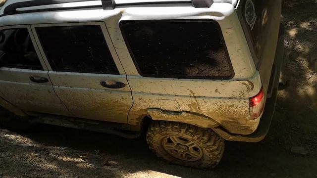 Пшадский приют. Патриот, уаз и тойоты по бездорожью. Едем с п.Новый через погрузочную. смотреть онлайн