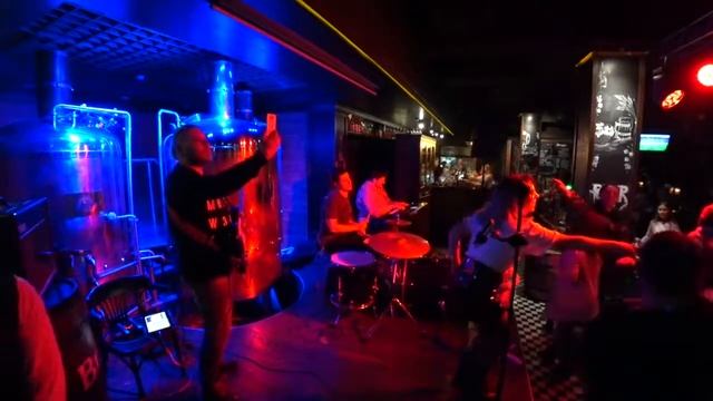 Jack London Cover Show in Brugge (Ace of base - Happy Nation) смотреть онлайн