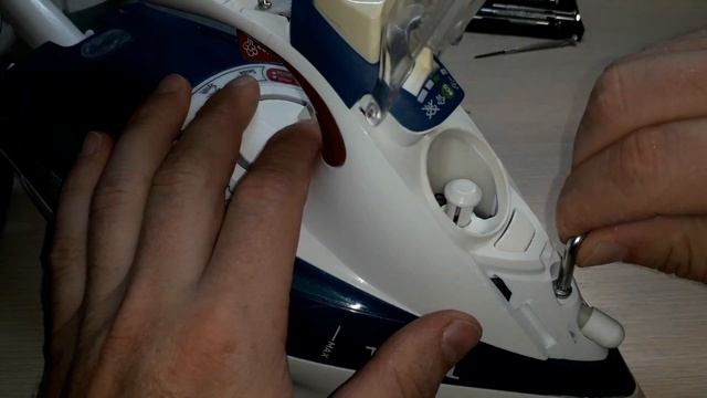 Tefal: Ремонт Утюга Если Он Перестал Греть. (2022) смотреть онлайн