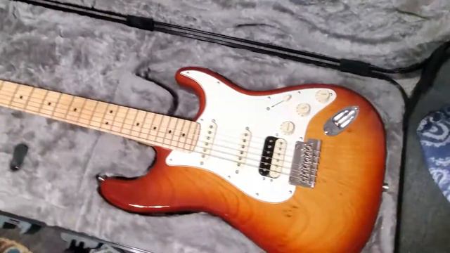 I Bought A 2017 Fender American Pro Stratocaster смотреть онлайн
