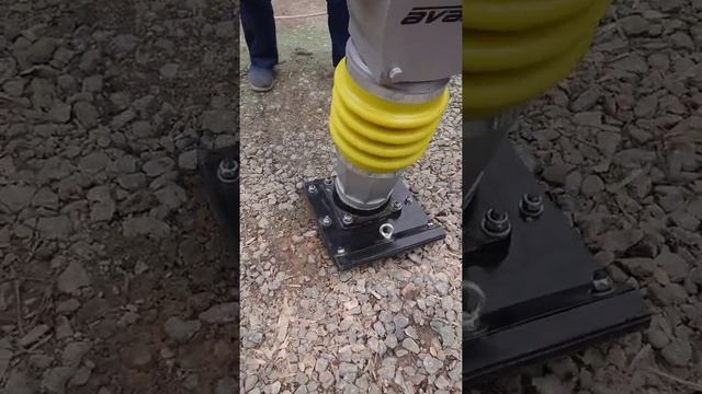 Электрическая Вибротрамбовка Avant AR 82E смотреть онлайн