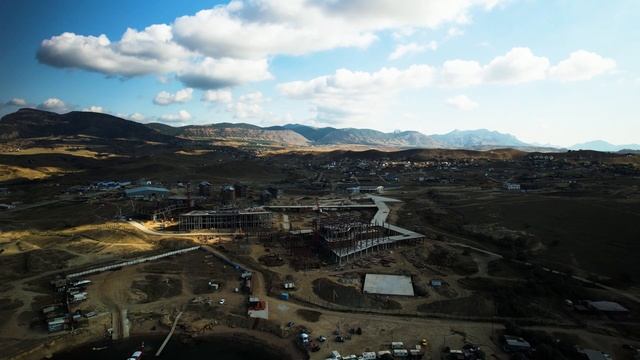 Крым.Гора Бака-Таш, пляж Меганома,Скалы Кающиеся монахи,мыс Рыбачий с высоты птичьего полёта. смотреть онлайн