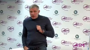 Евгений Вышенков - мужчина в штанах