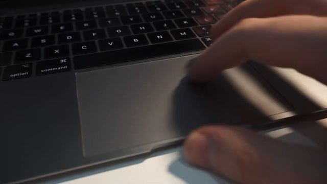 ИСТОКИ СОВЕРШЕНСТВА | ОБЗОР MACBOOK 12 2017 В 2021 ГОДУ | СТОИТ ЛИ ПОКУПАТЬ?! | intel core i5 8/512 смотреть онлайн