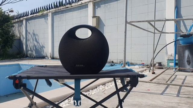 Harman/Kardon Onxy Studio 6 Bass Test 90%Volume смотреть онлайн