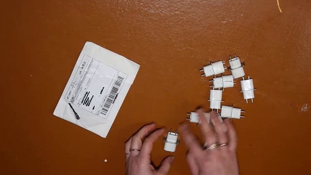 Проходные конденсаторы и симистор Z0607 с AliExpress смотреть онлайн