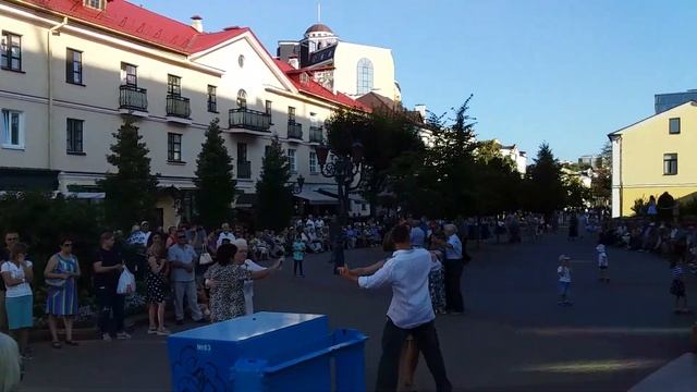 Вспоминаем лето. Вальс. смотреть онлайн