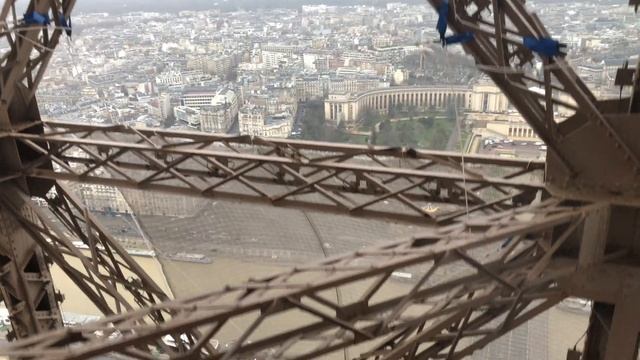 Paris Tour de Eiffel (Eiffel Tower) 04 Mar 2020 смотреть онлайн