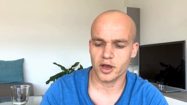 Freestyle Libre 2 - How to insert sensor and how to set up alarms смотреть онлайн
