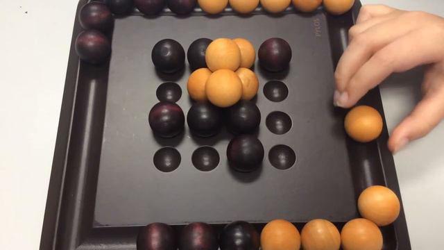 A game of Pylos смотреть онлайн