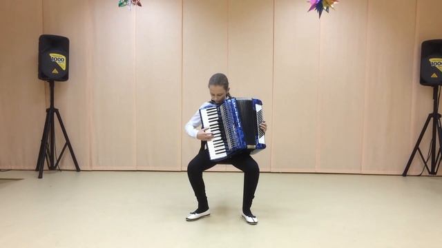 Р. Бажилин. Вальс. Исп Виктория Добровольская смотреть онлайн