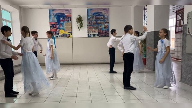 Всероссийская акция "Севастопольский вальс", посвященная Дню воссоединения Крыма с Россией. смотреть онлайн