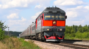 ТЭП70-0500 со скорым поездом Санкт-Петербург — Волгоград и приветливой бригадой