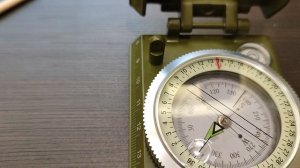 Как пользоваться компасом чтобы не заблудиться в лесу?