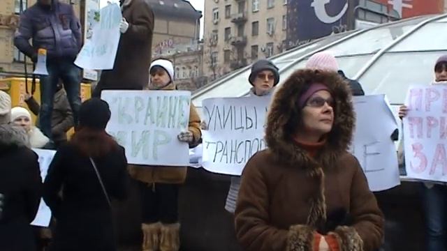 Как киевляне убирали майдан смотреть онлайн