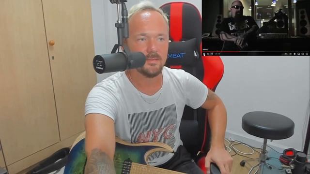 Fredguitarist смотрит советы от Керри Кинга смотреть онлайн