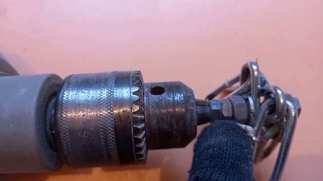 Как очистить стены от маслянной краски и шпаклёвки!!! смотреть онлайн