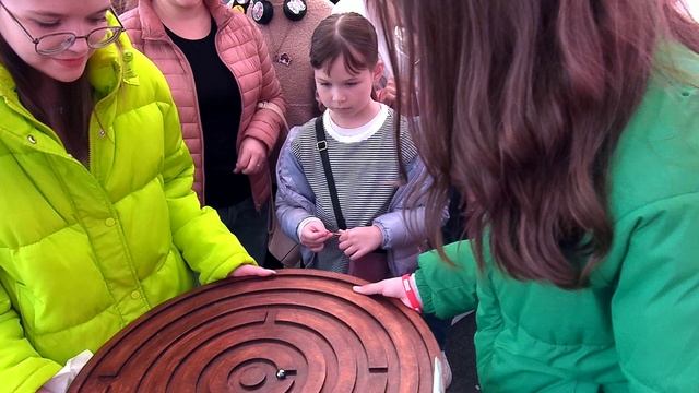 Деревянные игры и головоломки на городском фестивале в Екатеринбурге смотреть онлайн