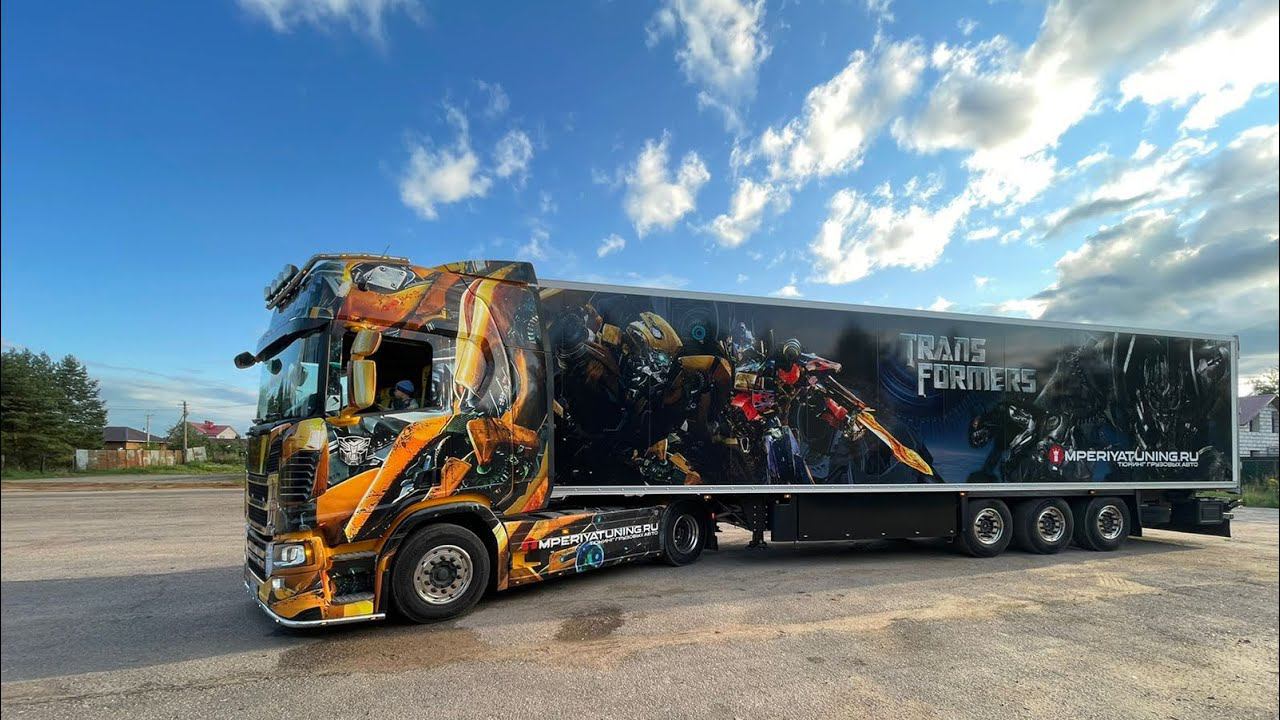 Встреча с BUMBLEBEE | Scania на максималках | На чем работает директор дороги смотреть онлайн