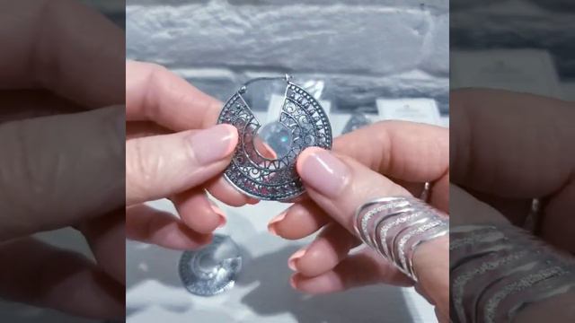 Замок- булавка на серьгах конго смотреть онлайн