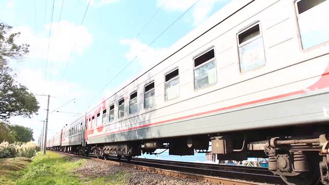 Электровоз 2ЭС4К-114 с поездом №462 Адлер — Уфа смотреть онлайн