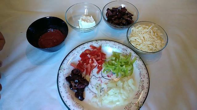 How to make pizza with fry pen فرائی پین میں پیزا بنانے کا طریقہ Cooking with | NA kitchen смотреть онлайн