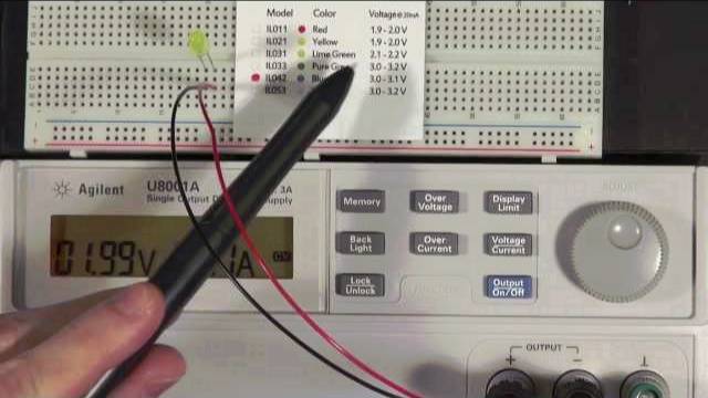 Limiting current through an LED | Digital electronics (2 of 10) смотреть онлайн