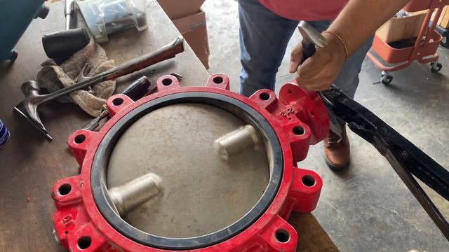 How to repair a butterfly valve | Butterfly Valve repair and breakdown | Valve repair tips смотреть онлайн